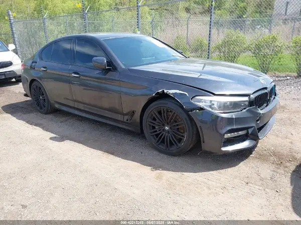 WBAJE5C50JWA96205 2018 BMW 5ER - Image 1
