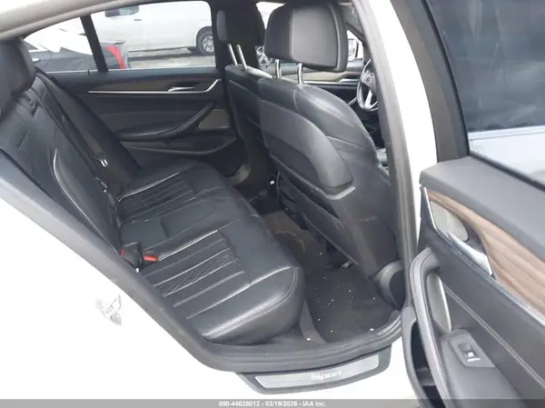 WBAJE5C50KWE66473 2019 BMW 5ER - Image 8