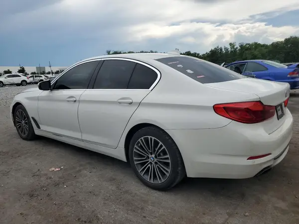 WBAJE5C50KWW15915 2019 BMW 5ER - Image 2
