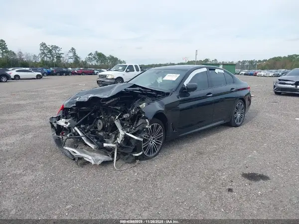 WBAJE5C51JG917867 2018 BMW 5ER - Image 2