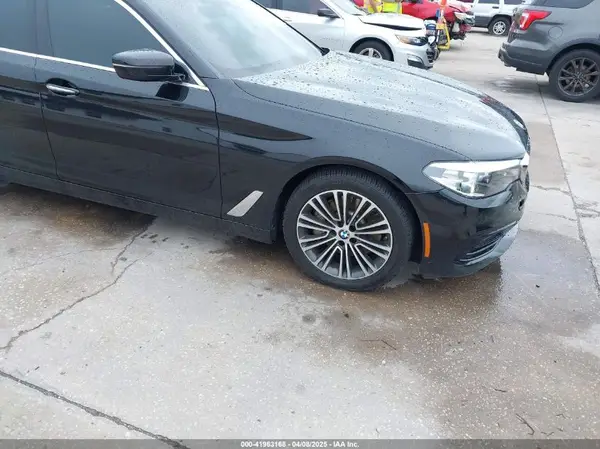 WBAJE5C51JWA98514 2018 BMW 5ER - Image 1