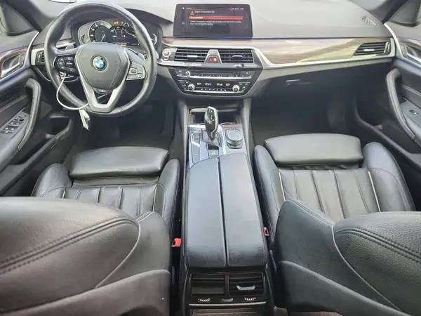 WBAJE5C52JWA94374 2018 BMW 5ER - Image 8