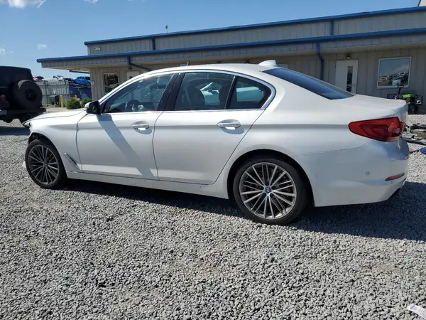 WBAJE5C52JWA97694 2018 BMW 5ER - Image 2