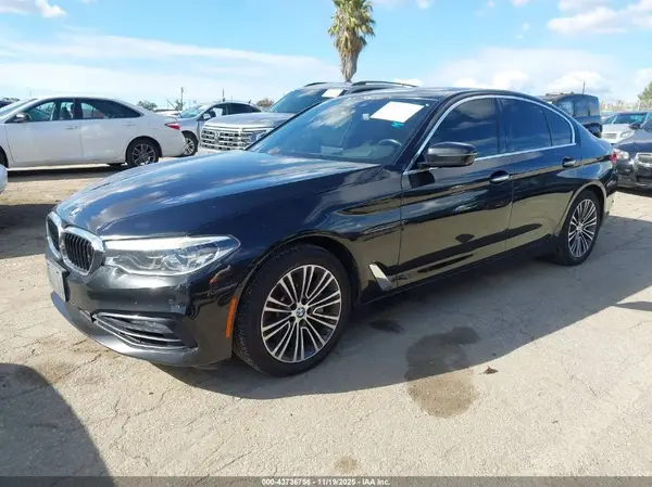 WBAJE5C52JWA97890 2018 BMW 5ER - Image 2