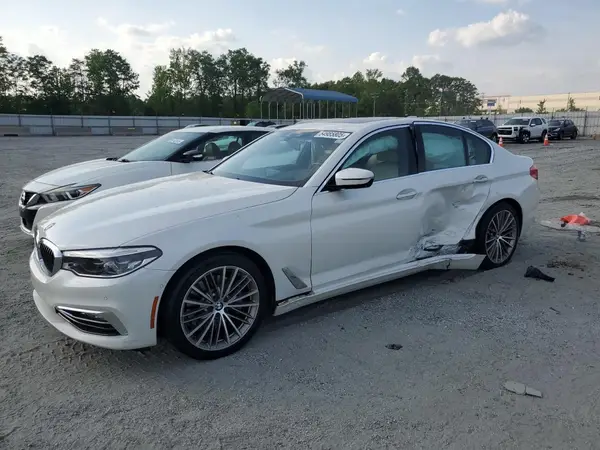 WBAJE5C53JG917921 2018 BMW 5ER - Image 1
