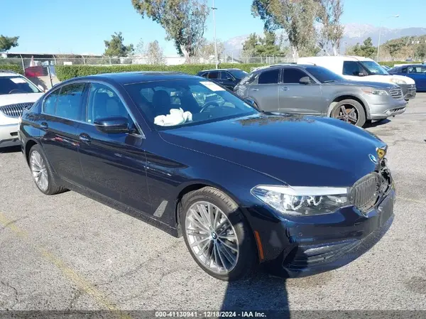 WBAJE5C53JG918048 2018 BMW 5ER - Image 1