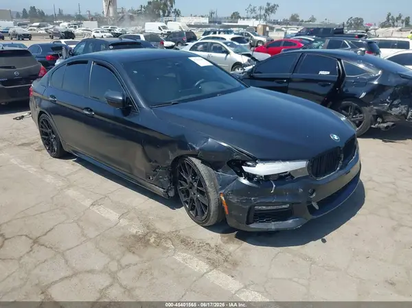 WBAJE5C53JG918275 2018 BMW 5ER - Image 1