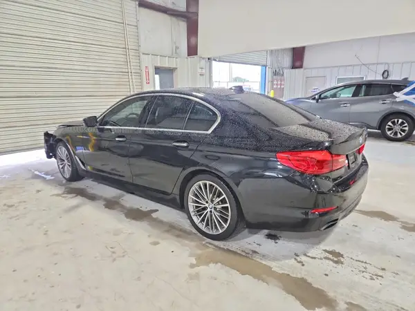 WBAJE5C53JWA92469 2018 BMW 5ER - Image 2