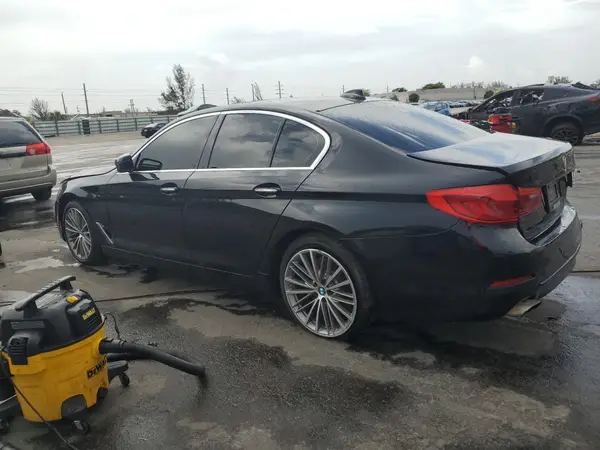 WBAJE5C53JWA93718 2018 BMW 5ER - Image 2