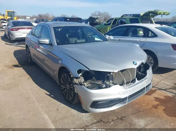 WBAJE5C53JWA94058 2018 BMW 5ER - Image 1
