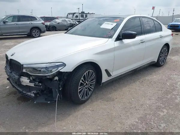 WBAJE5C53JWA96389 2018 BMW 5ER - Image 2