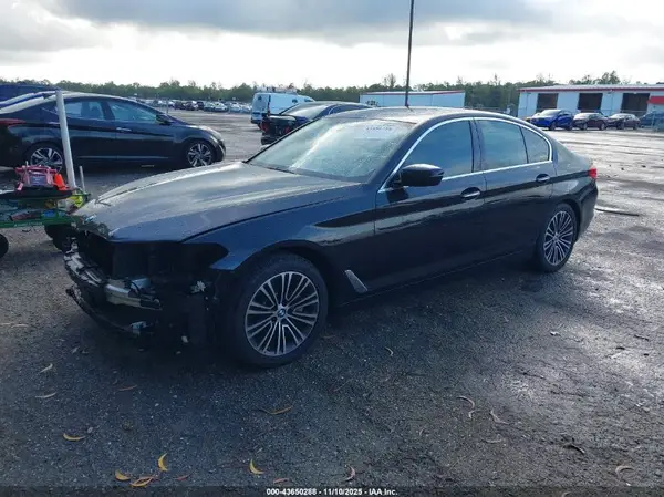 WBAJE5C53JWA97834 2018 BMW 5ER - Image 2