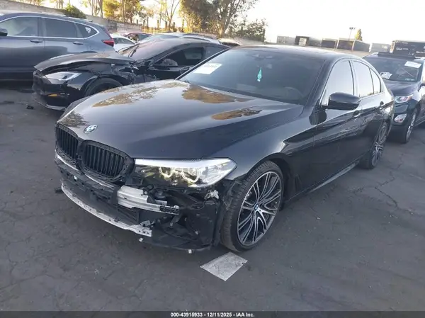 WBAJE5C53KWW17853 2019 BMW 5ER - Image 2