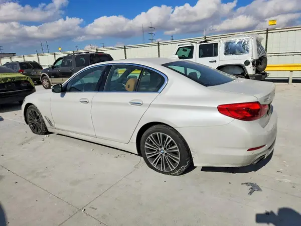 WBAJE5C54JWA92609 2018 BMW 5ER - Image 2
