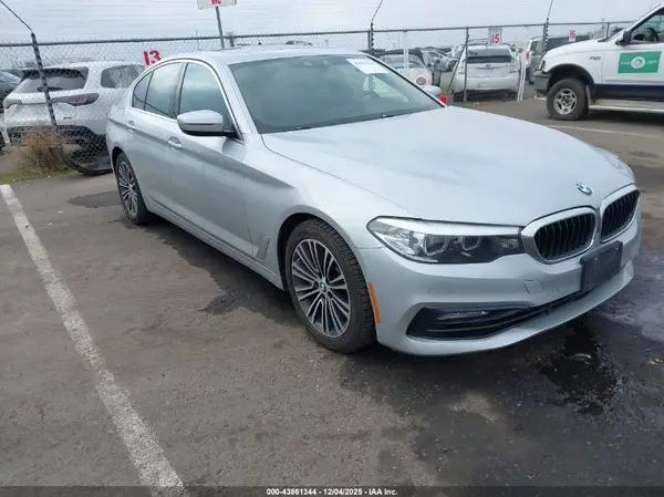 WBAJE5C54JWA98569 2018 BMW 5ER - Image 1