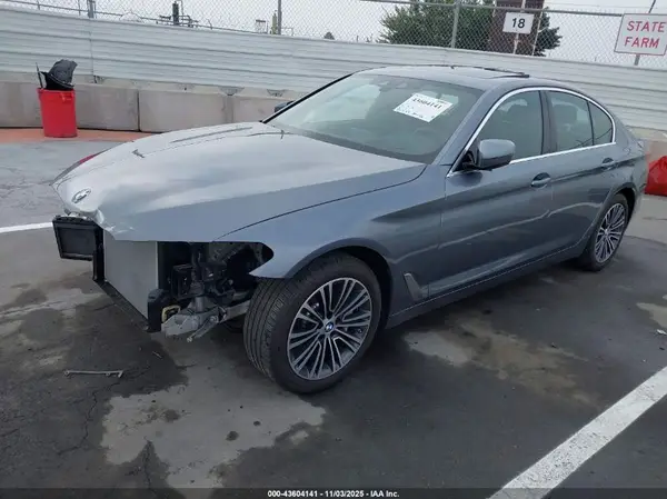 WBAJE5C54KWE66234 2019 BMW 5ER - Image 2