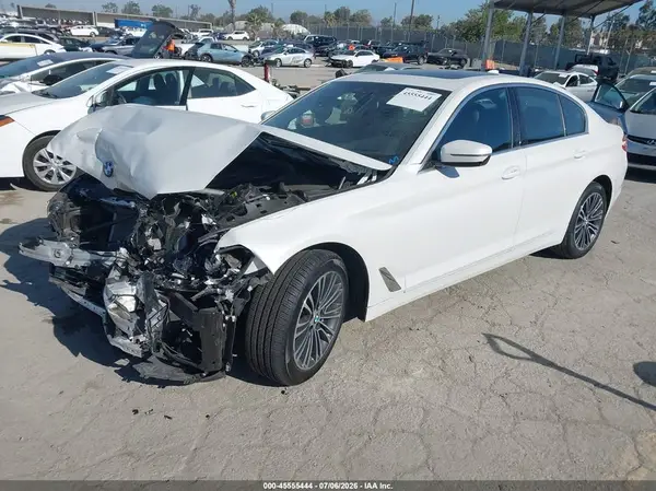 WBAJE5C54KWE66623 2019 BMW 5ER - Image 2