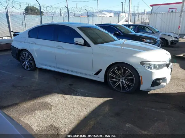 WBAJE5C54KWW21412 2019 BMW 5ER - Image 1