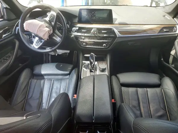 WBAJE5C54KWW32393 2019 BMW 5ER - Image 8