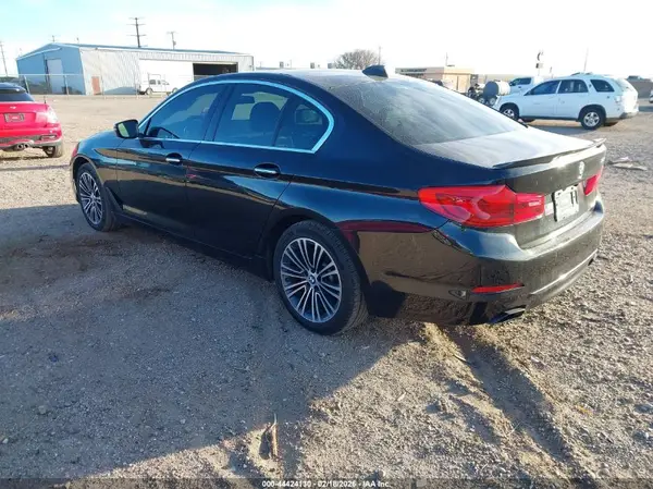 WBAJE5C55JWA93042 2018 BMW 5ER - Image 2