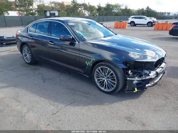 WBAJE5C55JWA95695 2018 BMW 5ER - Image 1