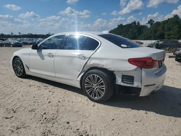 WBAJE5C55JWA97561 2018 BMW 5ER - Image 2