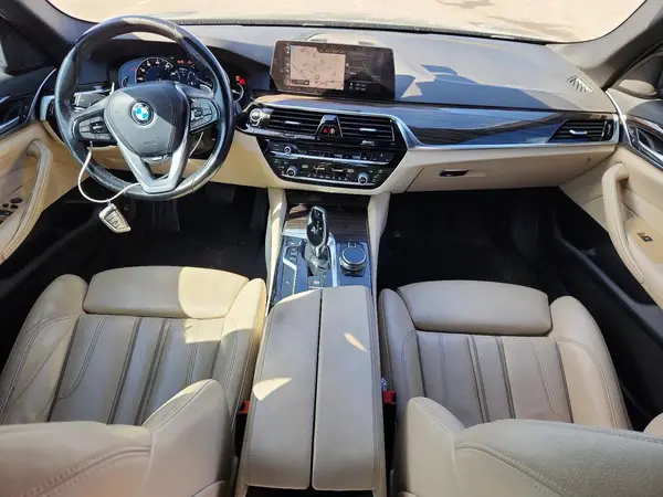WBAJE5C55KWE66582 2019 BMW 5ER - Image 8