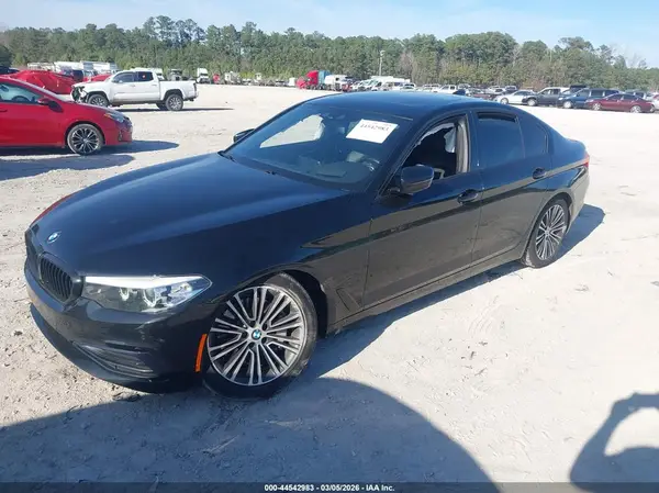 WBAJE5C55KWW22648 2019 BMW 5ER - Image 2
