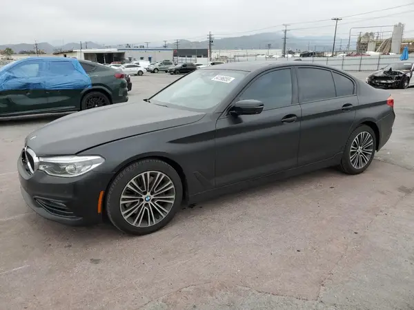 WBAJE5C56JG917606 2018 BMW 5ER - Image 1