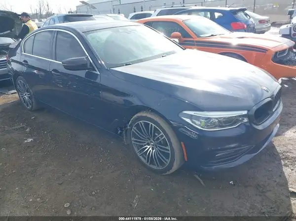 WBAJE5C56JWA93664 2018 BMW 5ER - Image 1
