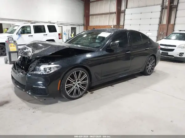 WBAJE5C56JWA94846 2018 BMW 5ER - Image 2