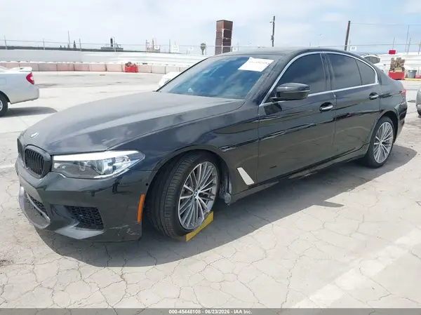 WBAJE5C56JWA97424 2018 BMW 5ER - Image 2
