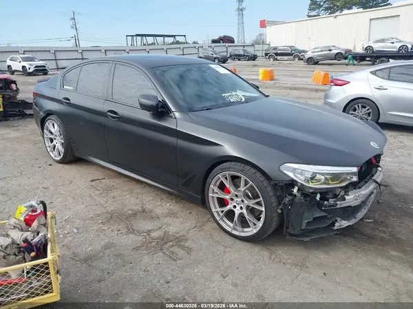 WBAJE5C56KWE66462 2019 BMW 5ER - Image 1