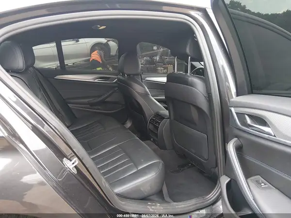 WBAJE5C56KWW17054 2019 BMW 5ER - Image 8