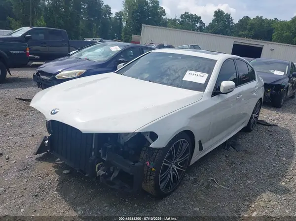 WBAJE5C56KWW27003 2019 BMW 5ER - Image 2
