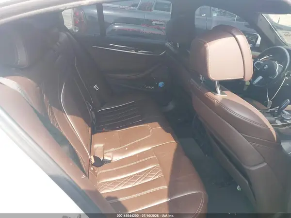 WBAJE5C56KWW27003 2019 BMW 5ER - Image 8