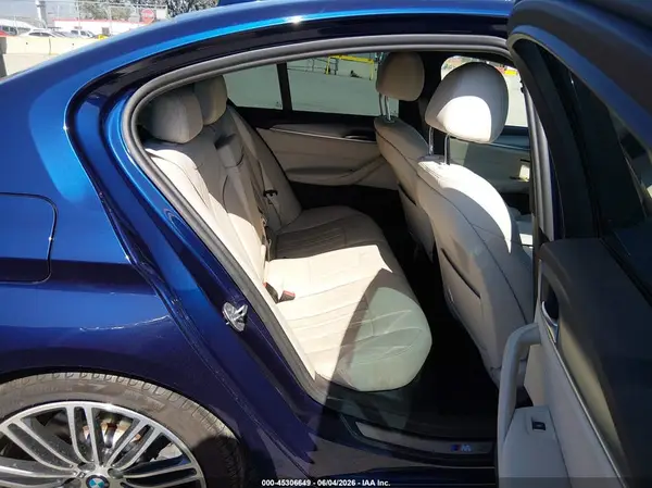 WBAJE5C56KWW32430 2019 BMW 5ER - Image 8