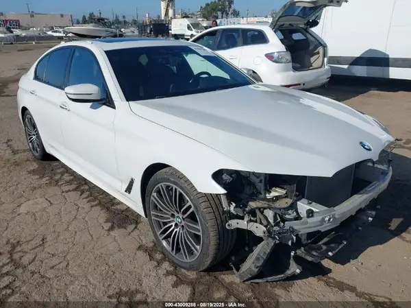 WBAJE5C57HG477633 2017 BMW 5ER - Image 1