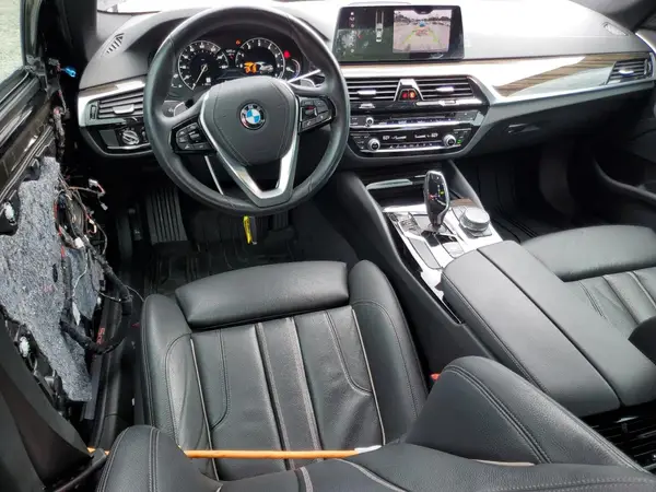 WBAJE5C57KWW14504 2019 BMW 5ER - Image 8