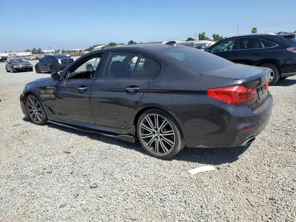 WBAJE5C58JG918014 2018 BMW 5ER - Image 2