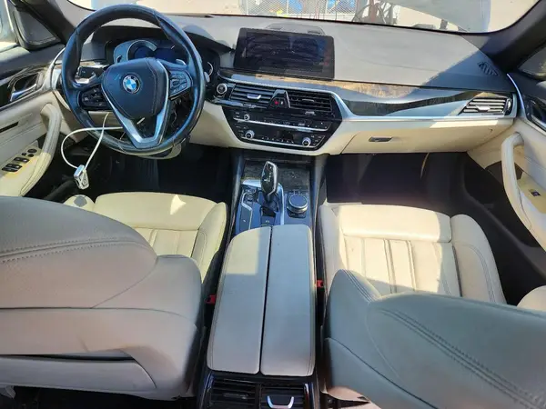 WBAJE5C58JG918045 2018 BMW 5ER - Image 8