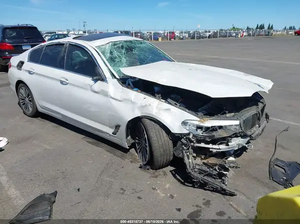 WBAJE5C58JG918403 2018 BMW 5ER - Image 1