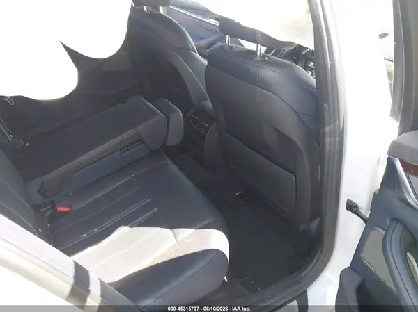 WBAJE5C58JG918403 2018 BMW 5ER - Image 8
