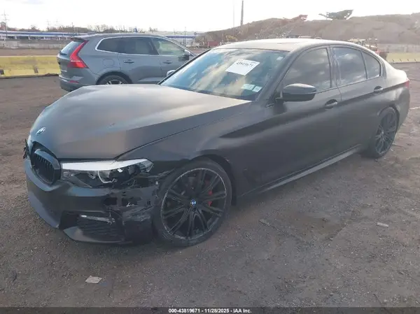 WBAJE5C58JWA92693 2018 BMW 5ER - Image 2