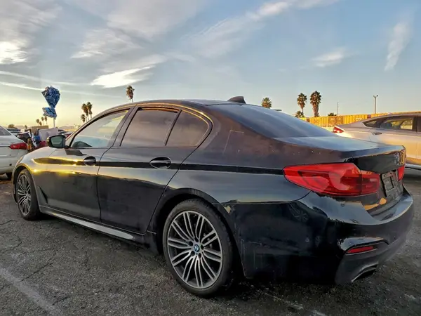 WBAJE5C58KWW17962 2019 BMW 5ER - Image 2