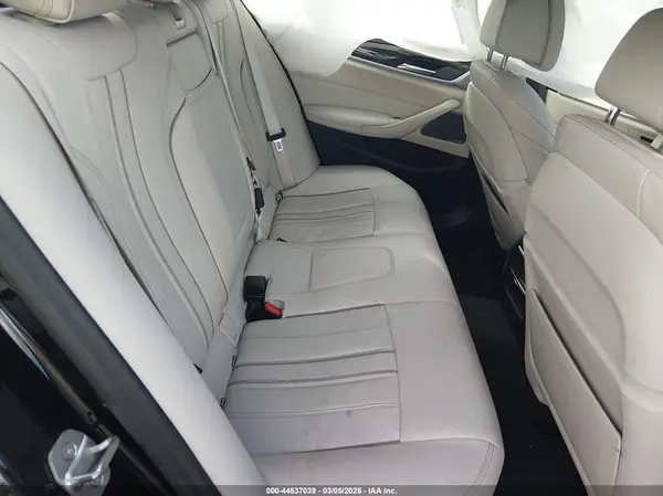 WBAJE5C58KWW18142 2019 BMW 5ER - Image 8