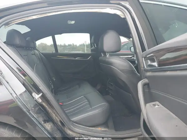 WBAJE5C58KWW28315 2019 BMW 5ER - Image 8