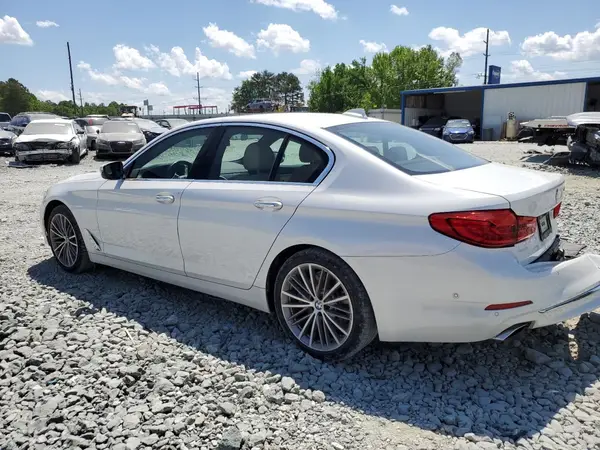 WBAJE5C59JG917843 2018 BMW 5ER - Image 2
