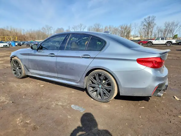 WBAJE5C59JG918796 2018 BMW 5ER - Image 2
