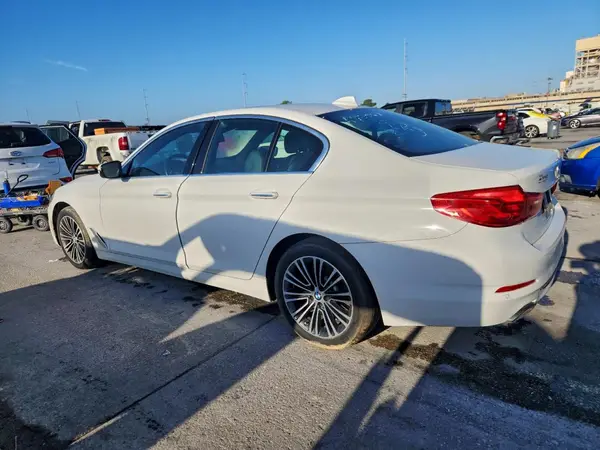 WBAJE5C59JWA95067 2018 BMW 5ER - Image 2